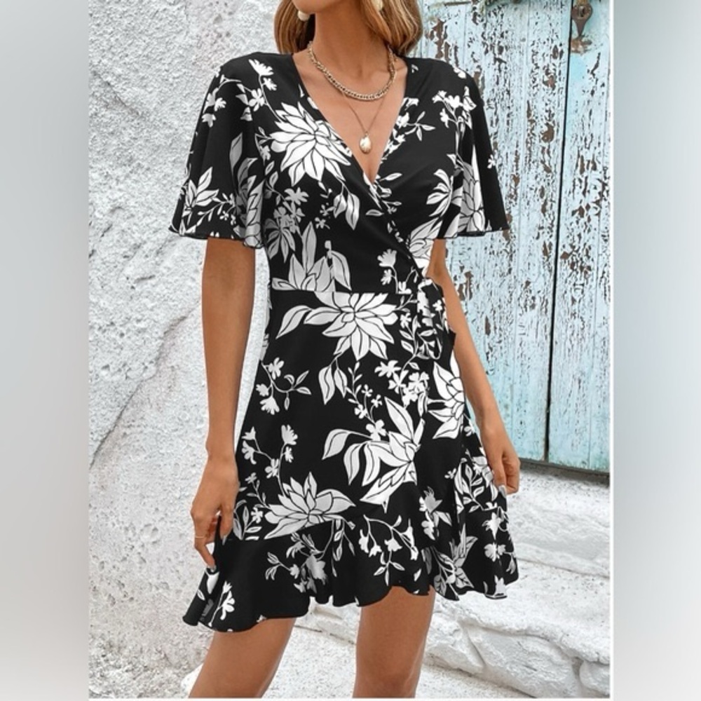 Floral Print Butterfly Sleeve Ruffle Trim Wrap Knot Side Dress